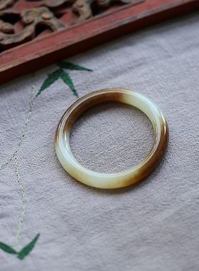 秋月照琼枝天然和田玉手镯