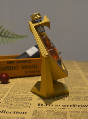 人头马架子玻璃小瓶50ml