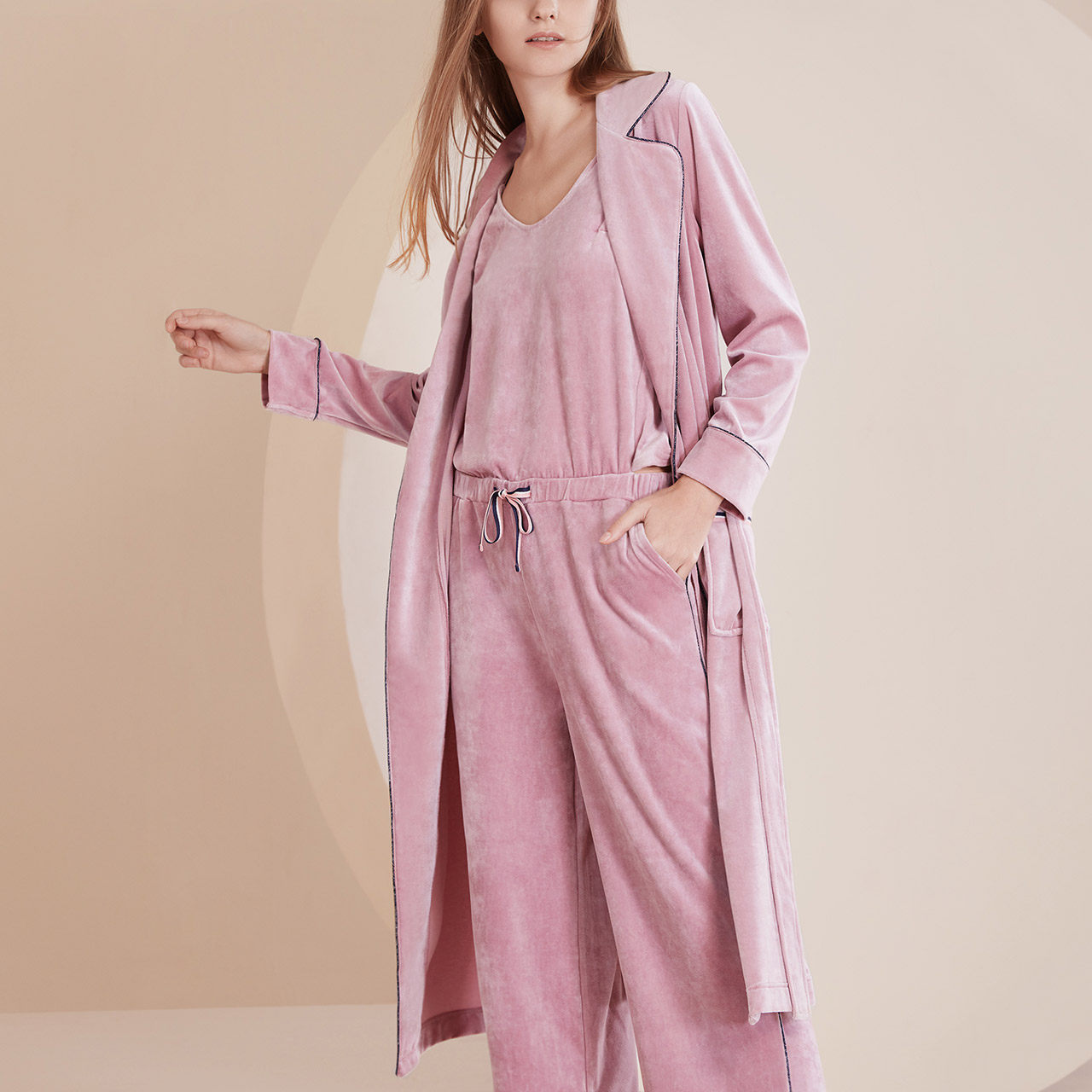 加一尚品秋季天鹅绒吊带露背睡衣 coyeee加一尚品睡衣/家居服套装