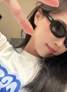 白色小脸凹造型窄框ins风女墨镜