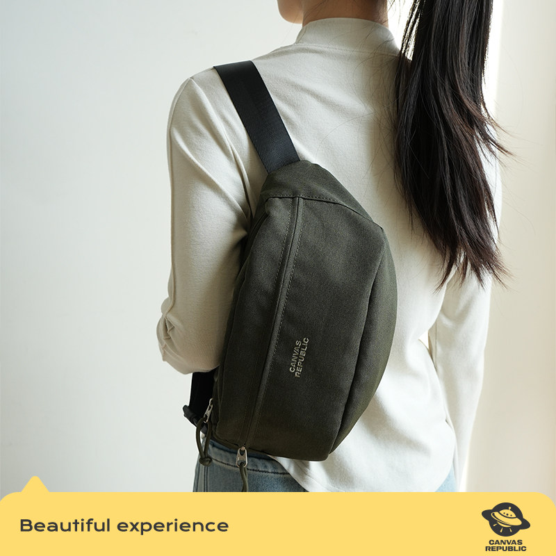 CANVAS REPUBLIC帆布大容量宽肩带胸包 简约纯色可调节单肩斜挎包,淘宝优惠券,粉丝福利购,淘宝优惠卷