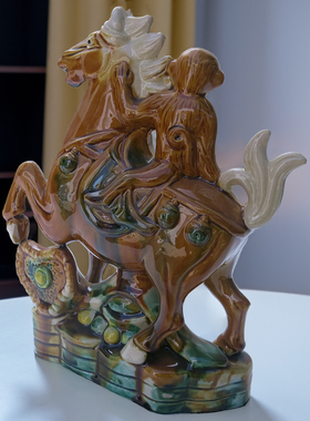 唐三彩马上封侯摆件陶瓷升职升迁