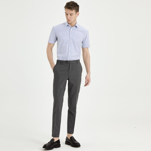 Xinjiang cotton thin breathable business formal short-sleeved shirt