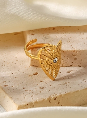 INS风女式摩登百钛钢戒指18K金爱心钻石眼精戒指跨境同款指环