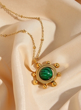 欧美摩登流行项坠饰品女 不锈钢镀18K金可转动孔雀石圆盘吊坠项链