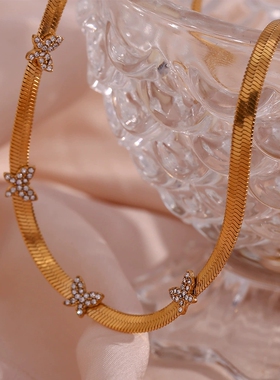 欧美ins时尚简约流行饰品女 不锈钢镀18K迷你锆石小蝴碟刀片链