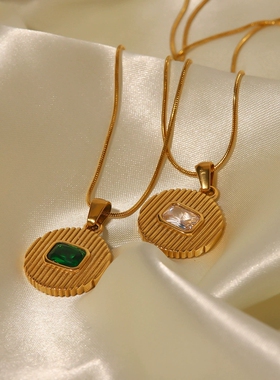 欧美小众设计时髦ins博主同款复古圆牌锆石钛钢项链女高级感饰品