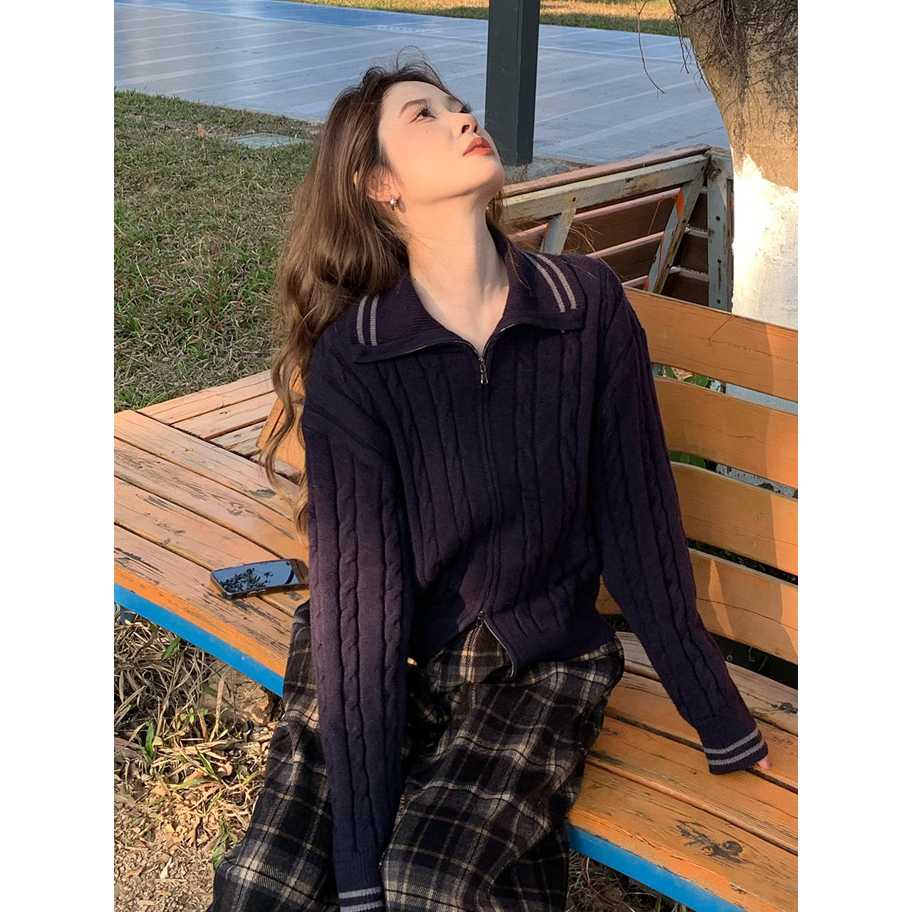 尔给复古撞色翻领麻花针织开衫女冬季新款设计感小个子拉链外套 - 图0