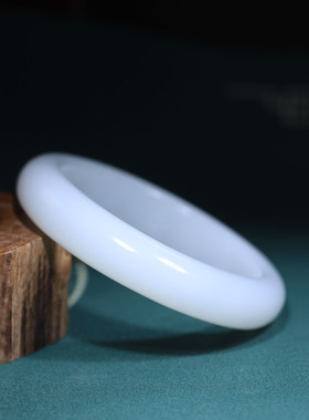 玉秀和田玉宽条手镯定制手饰