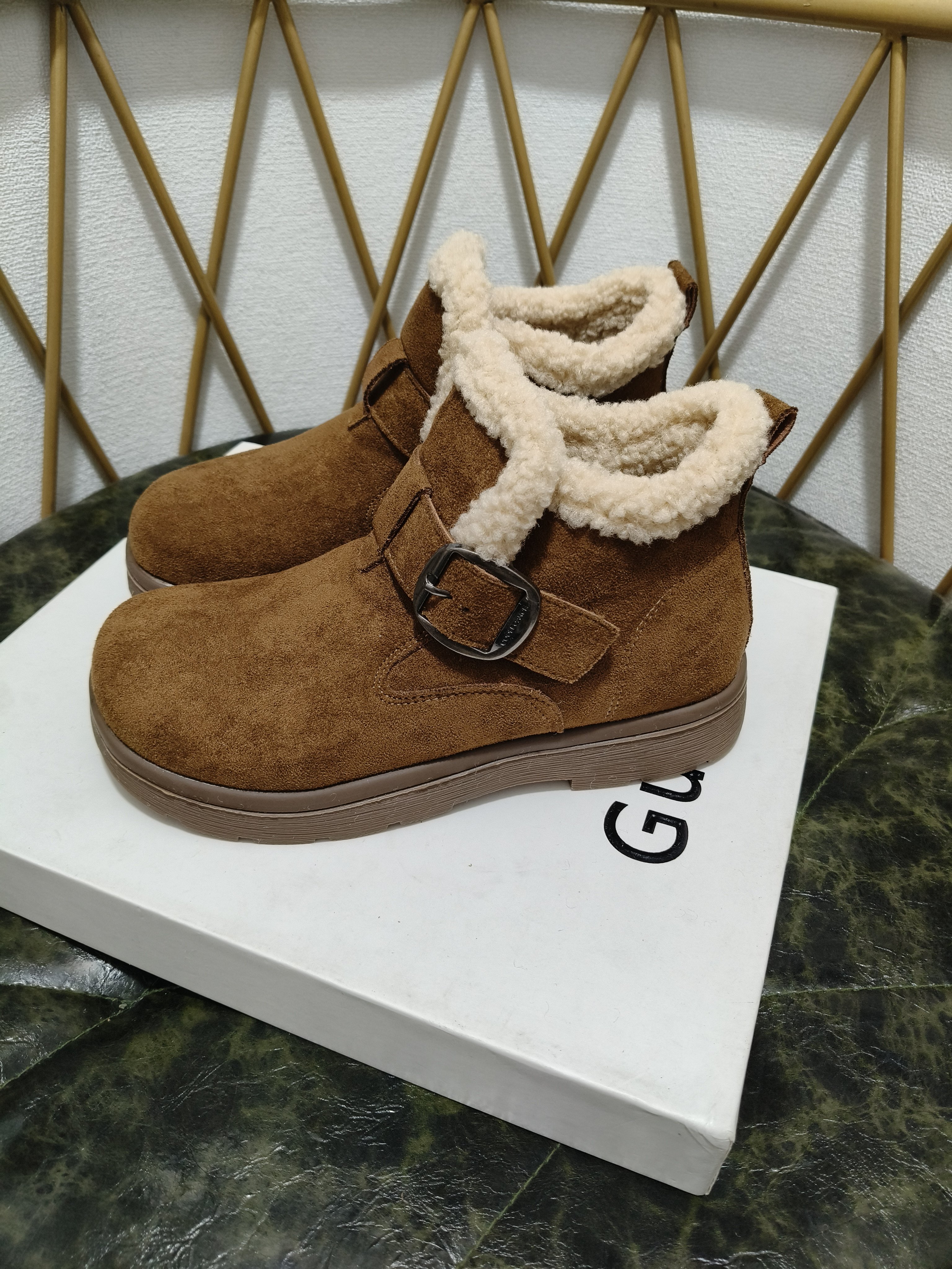 断码捡漏真皮加绒保暖雪地靴女2025冬季新款厚底博肯短靴防滑棉鞋,淘宝优惠券,粉丝福利购,淘宝优惠卷