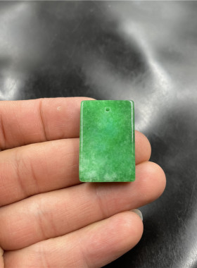 白底青玉石无事牌挂件