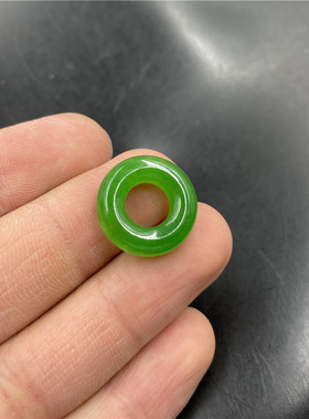 满绿色马来玉平安环圆圈