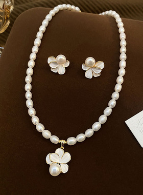 STINA淡水无核珍珠项链女白色吊