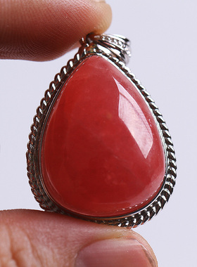 阿根廷天然冰种包边红纹石吊坠