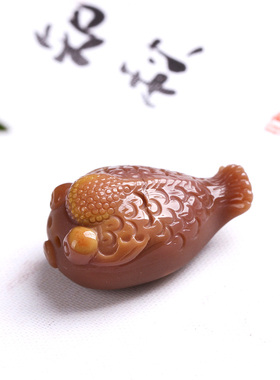 阿拉善玛瑙小丑鱼立体雕刻吊坠