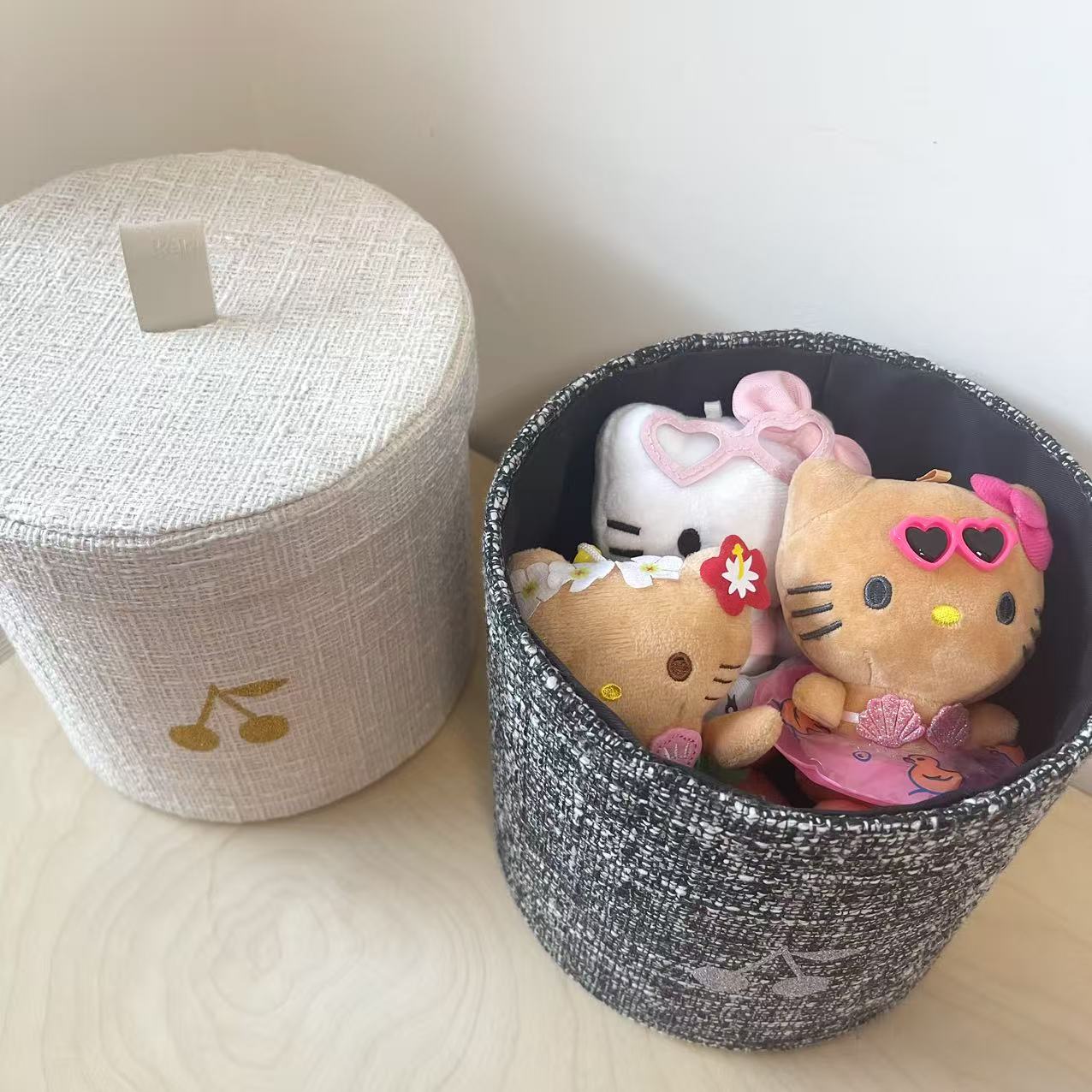 Exported Korean cherry storage box desktop plush toys stationery skin care products dressing table storage box with lid