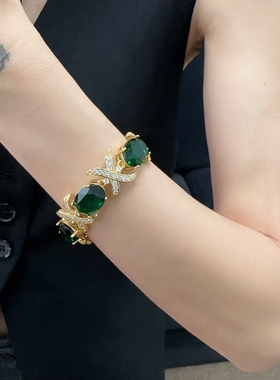 绿色彩宝手链高级感贵气vintage手镯配饰闪闪中古风气质腕饰