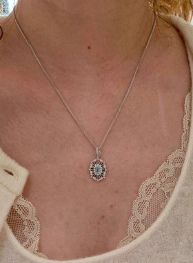 赛里木湖复古清冷蓝色鸽子新款项链布契风高级爆闪时尚气质锁骨