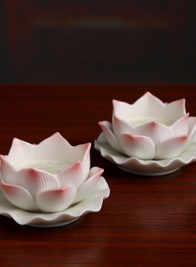 【新品首发】珠光彩陶瓷莲花烛台