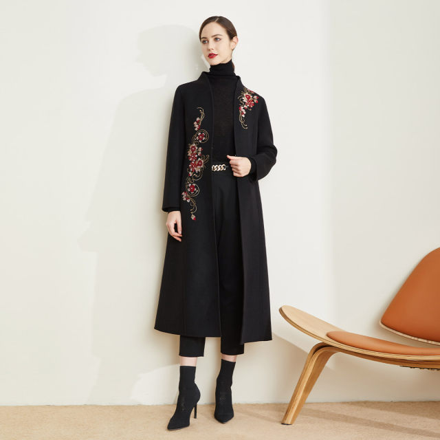 斯尔丽瑟俪2021秋冬新款大气立领收腰大摆烫钻舒适羊毛长款大衣