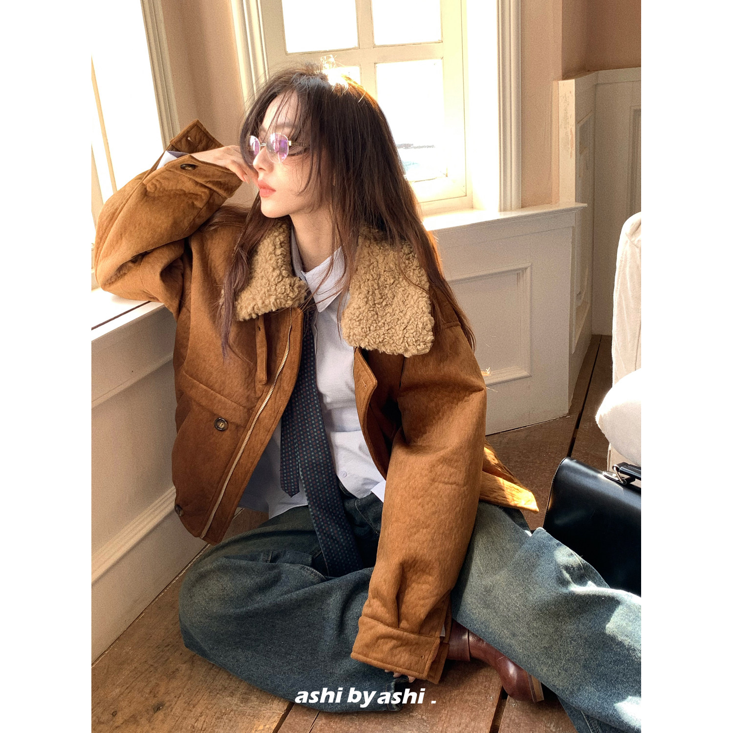 大于诗集 落日大道 翻领工装短款毛领夹克外套女焦糖色麂皮pu棉服,淘宝优惠券,粉丝福利购,淘宝优惠卷