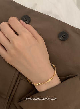 晶品纯黄铜波浪随形简约风手镯