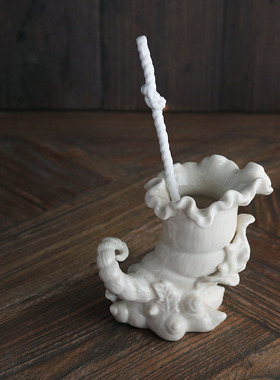 陶瓷海螺浮雕装饰烛台花器收纳筒