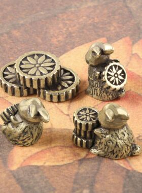 创意黄铜潮爱啊啊国潮