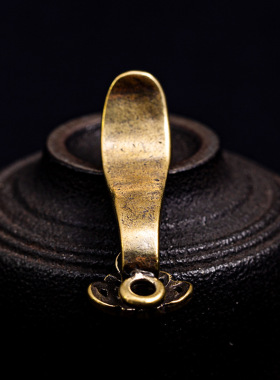 纯黄铜复古法手工匠作旧典藏国风艺术摆件浮雕貔貅意钥匙扣挂件链