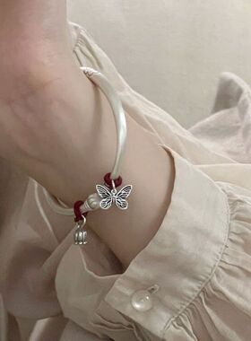 版小众森系学生新款蝴蝶简约爆款