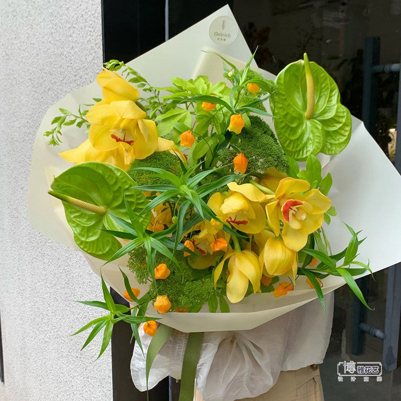杭州同城鲜花速递宫灯混搭花束送女友爱人闺蜜探望生日送花上门