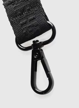 福利品 GYMSHARK鲨鱼尼龙钥匙扣环保坚固背包扣水壶杯子套带