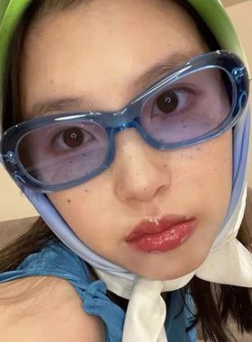 名椭圆形蓝色墨镜女ins网红