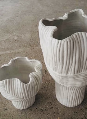 北欧陶瓷高脚花瓶白色客厅插花餐桌装饰花器设计师样板房软装摆件