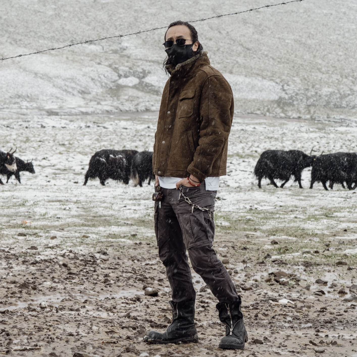 T76060-男款皮毛一体复古水洗做旧工艺保暖皮草休闲外套高领夹克,淘宝优惠券,粉丝福利购,淘宝优惠卷