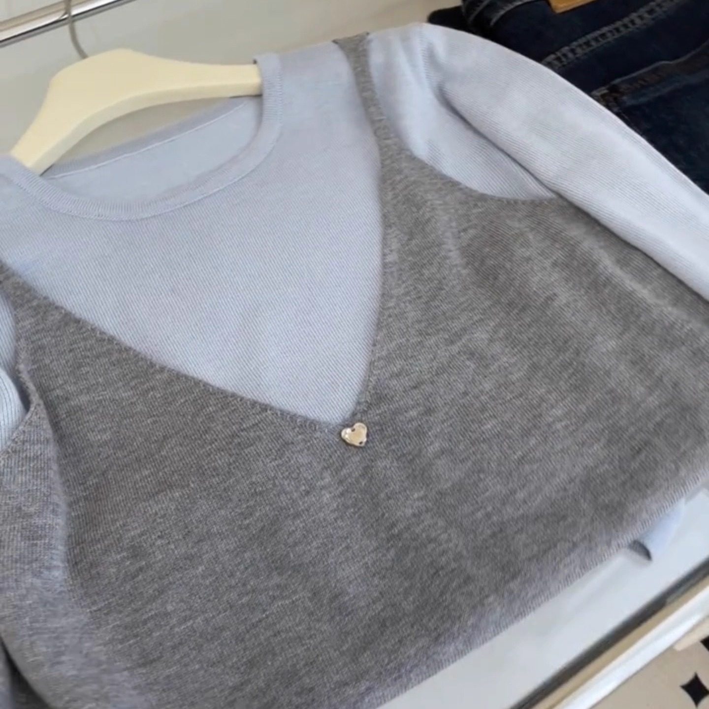 大码女装【80-200斤】假两件针织上衣女圆领长袖叠穿显瘦打底毛衣,淘宝优惠券,粉丝福利购,淘宝优惠卷