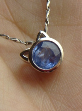 纯银天然无烧蓝宝石项链吊坠