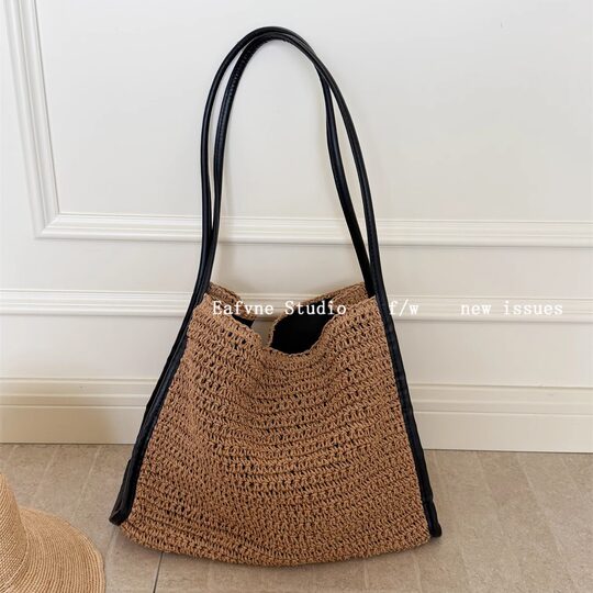 Casual daily commuter bag, travel and vacation shoulder bag