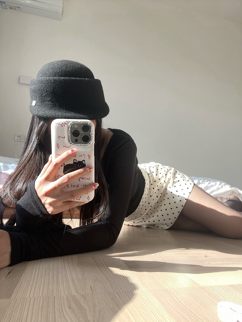 早春百搭氛围感针织马术帽女英伦复古小礼帽显脸小时尚百搭鸭舌帽