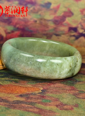 和田玉聚黄沁皮籽料手镯青翠色飘