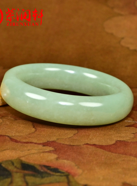 和田玉青白玉籽料手镯肥厚鸭蛋青