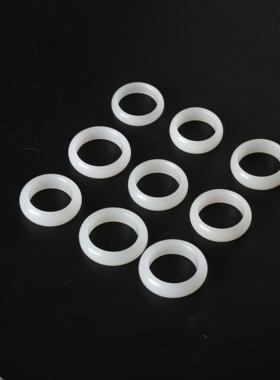 在售新疆和田玉籽料戒指玉戒内直径15.5-19mm戒宽6.5mm下单请联系