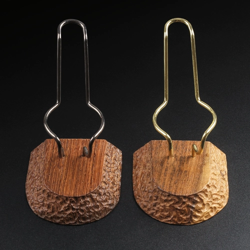 Куриное крыло деревянное шесть труб на стойке с высоким содержанием ветвей с твердым деревом