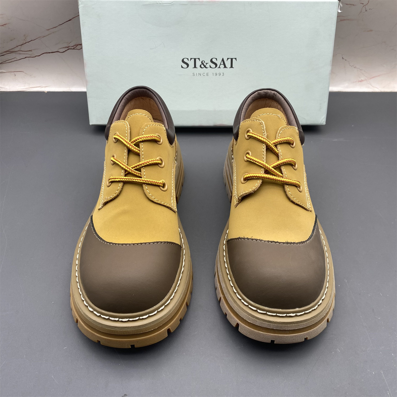 正品ST&SAT星期六撤柜断码真皮女鞋平跟圆头系带日常休闲拼色单鞋,淘宝优惠券,粉丝福利购,淘宝优惠卷