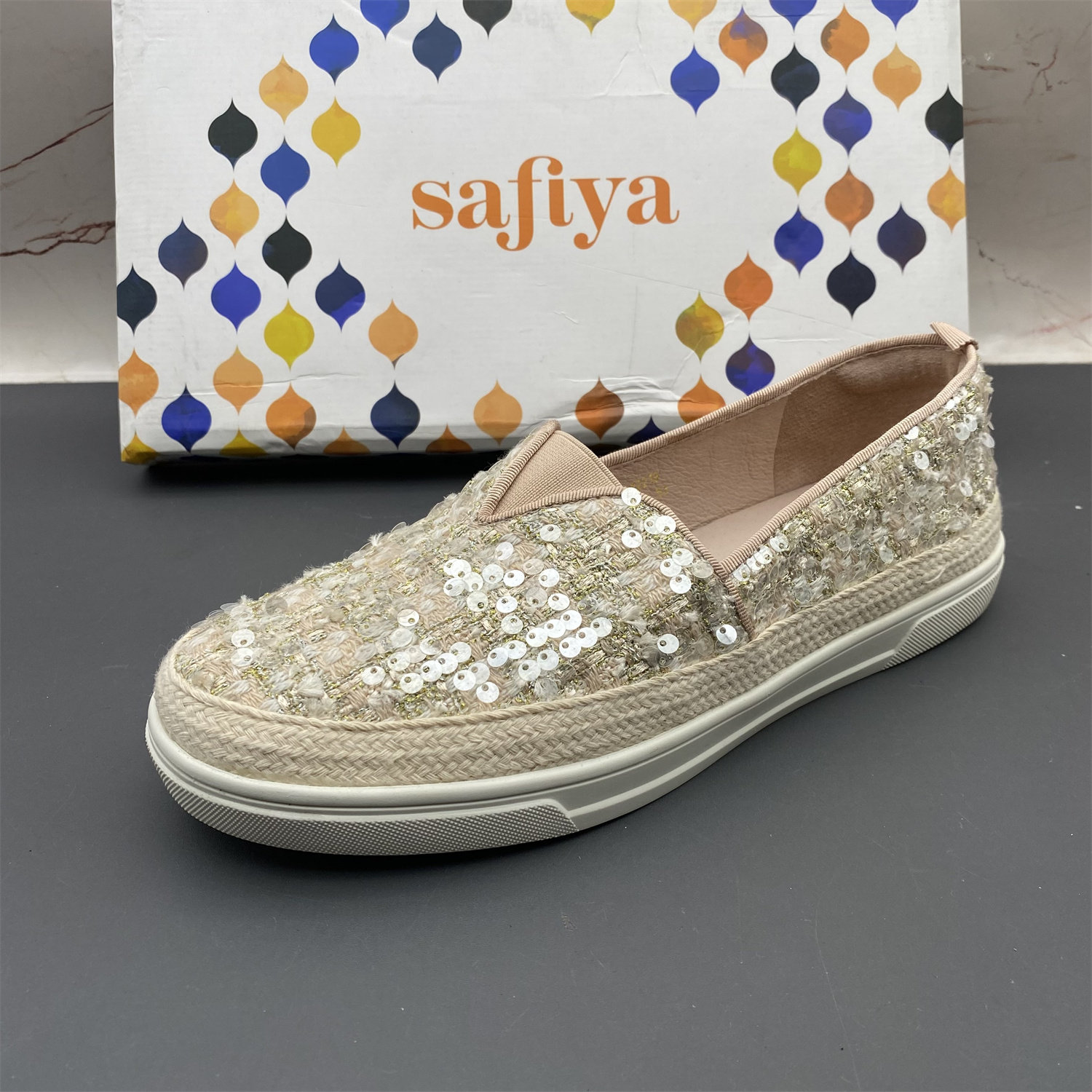 37码Safiya索菲娅撤柜断码处理女鞋亮片圆头中口防滑平底休闲单鞋,淘宝优惠券,粉丝福利购,淘宝优惠卷