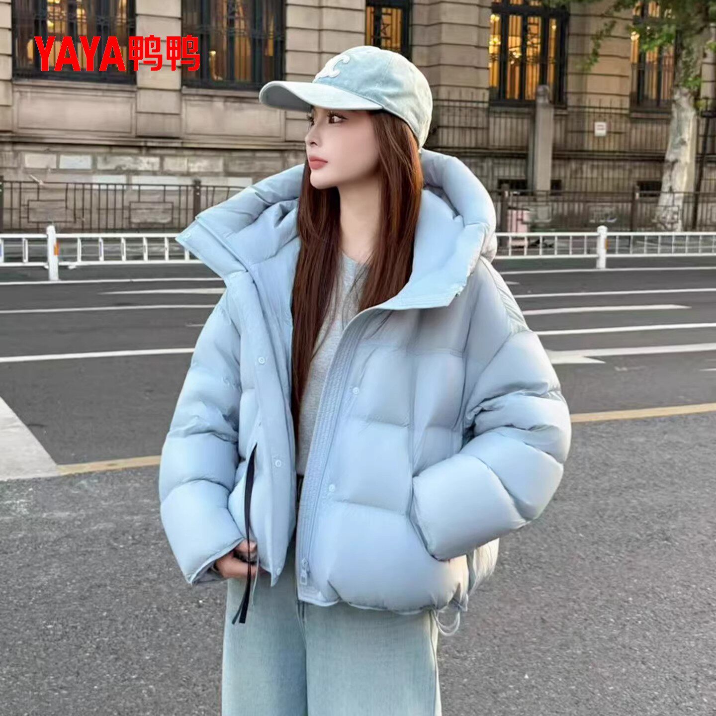 鸭鸭2025新款羽绒服女冬季加厚泡芙短款气质黑色90鸭绒保暖外套F