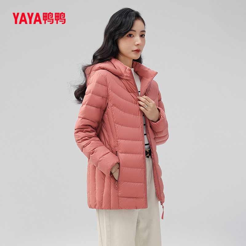  鸭鸭羽绒服