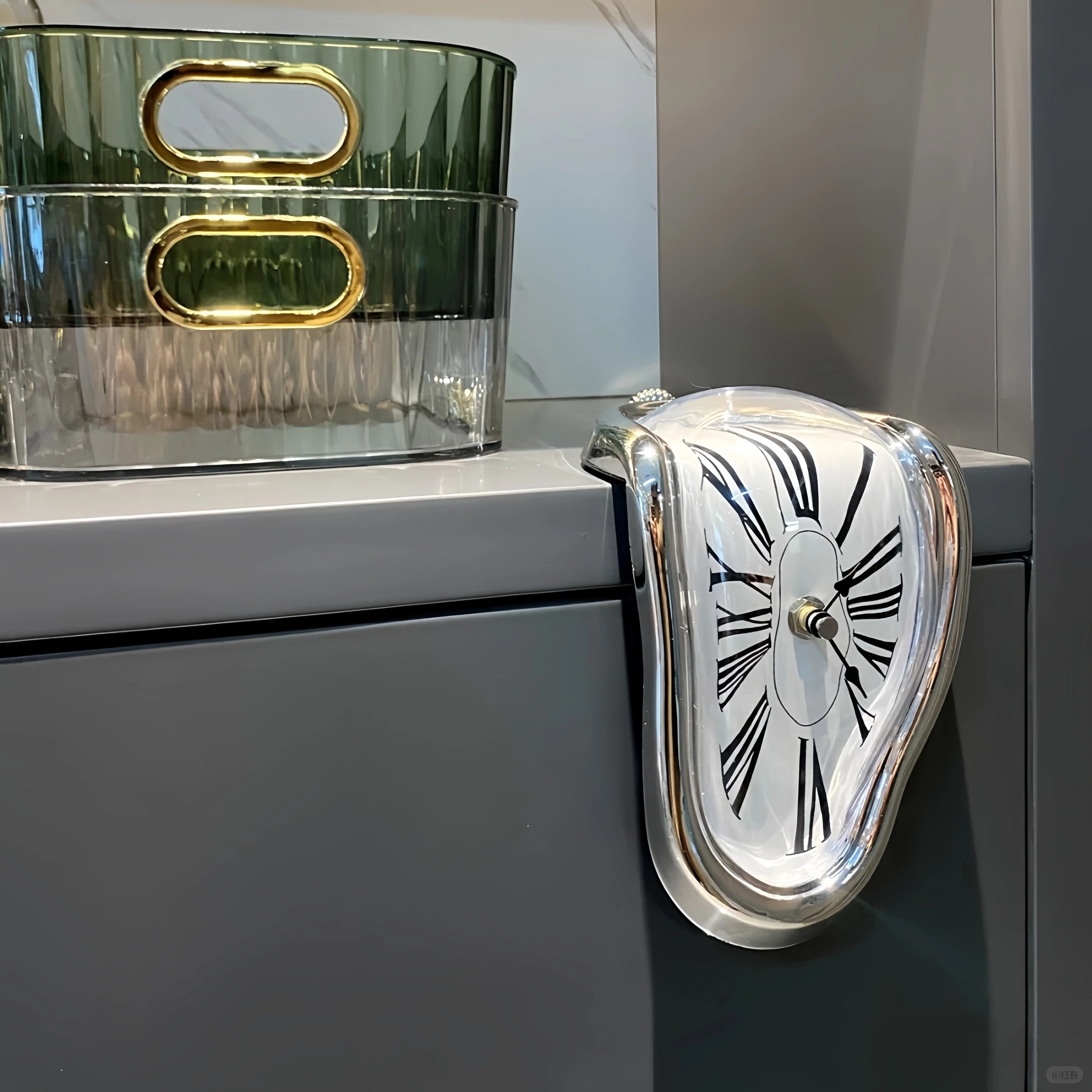 创意家居桌角扭曲时钟融化钟桌角装饰钟罗马数字挂钟复古钟时空钟,淘宝优惠券,粉丝福利购,淘宝优惠卷