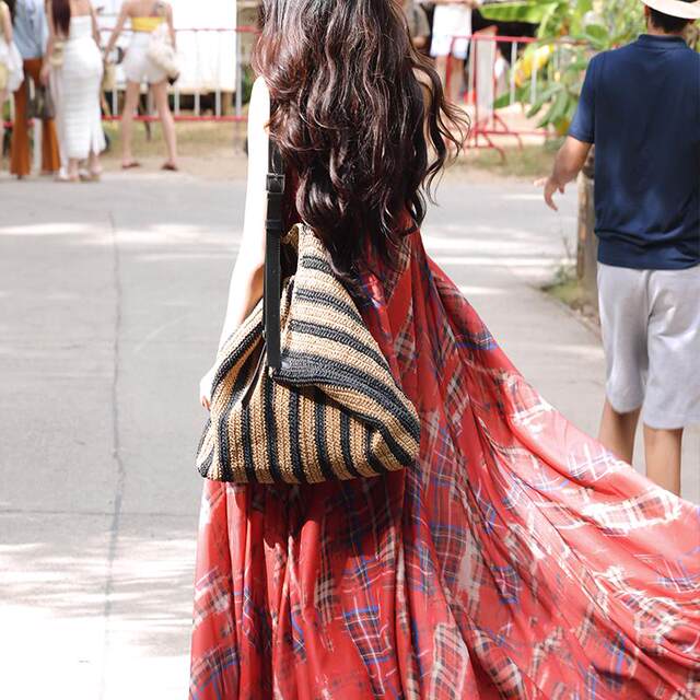 ຝລັ່ງ retro niche ສະຫມໍ່າສະເຫມີ hem plaid skirt ຍາວ