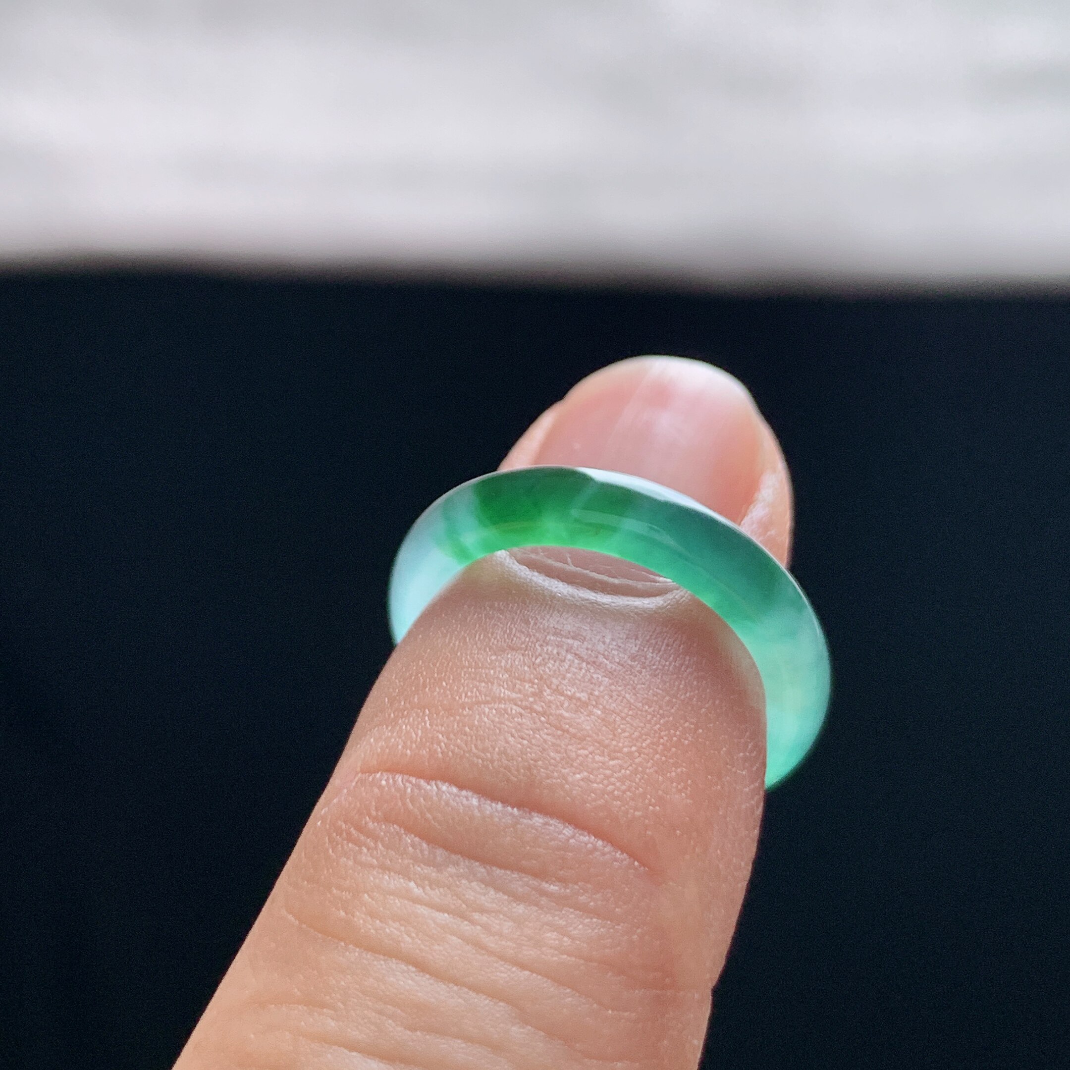 Natural A-grade ice jade No. 8 half-mountain water ring